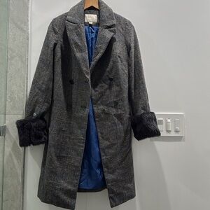 Winter coat with fur details